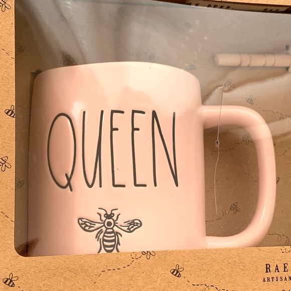 Rae Dunn mug and honey pot set - Picture 3 of 4